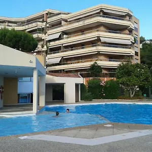 https://studio-meubl-avec-piscine-nice-ouest-quartier-fabron.fr-provencehotel.com