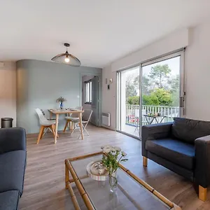 https://apartment-les-embruns-5.inbrittany.com